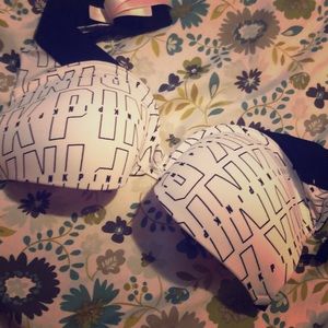 PINK Victoria secrets bra 32 D